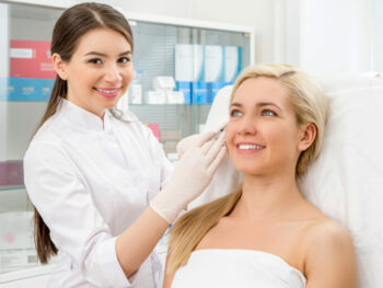 estudiar asistente técnico en medicina estética